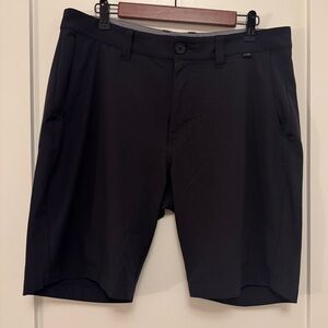 Travis Mathew Black Flat Front Men's Shorts 34 x 9”